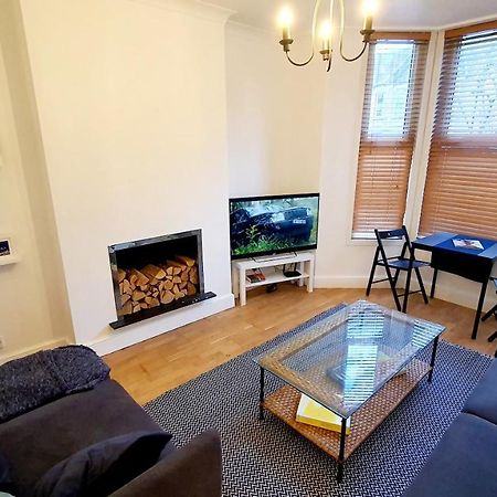 Lovely 2 Bedroom Period Garden Flat. Λονδίνο Εξωτερικό φωτογραφία